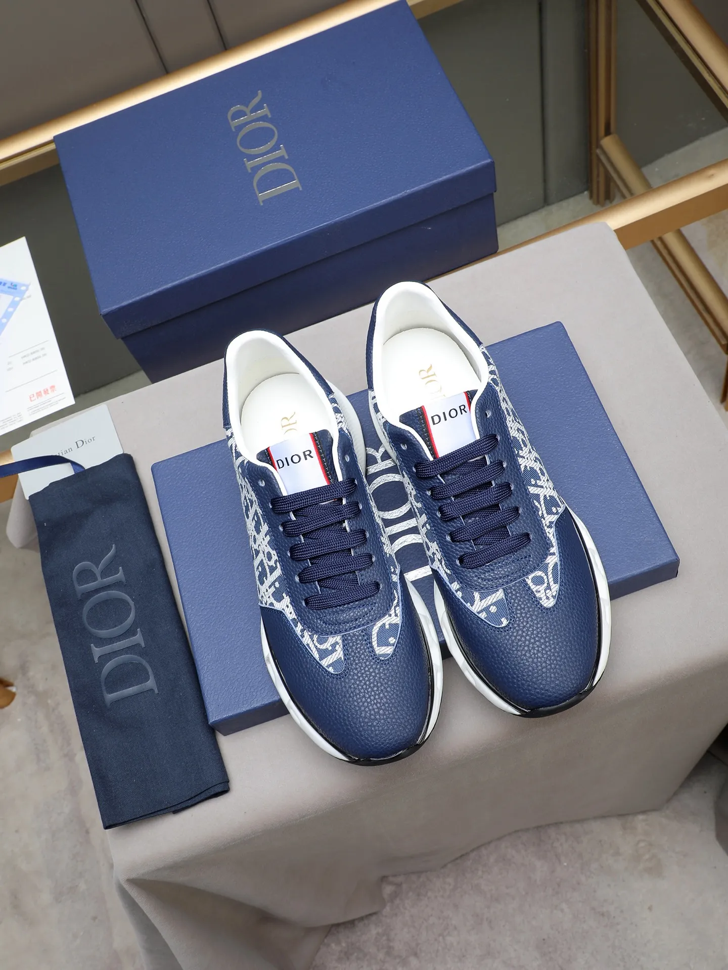 PP460 New Dior🆕The latest men's casual sports shoes, the upper is made of imported cowhide➕Dior's special material! Breathable sheepskin. The TPU blade base is lightweight and wear-resistant! Size:38-44 (45 customized)
